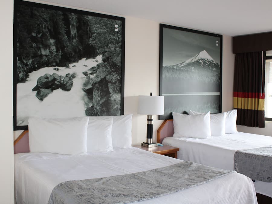 Desk, blackout drapes, iron/ironing board, free WiFi