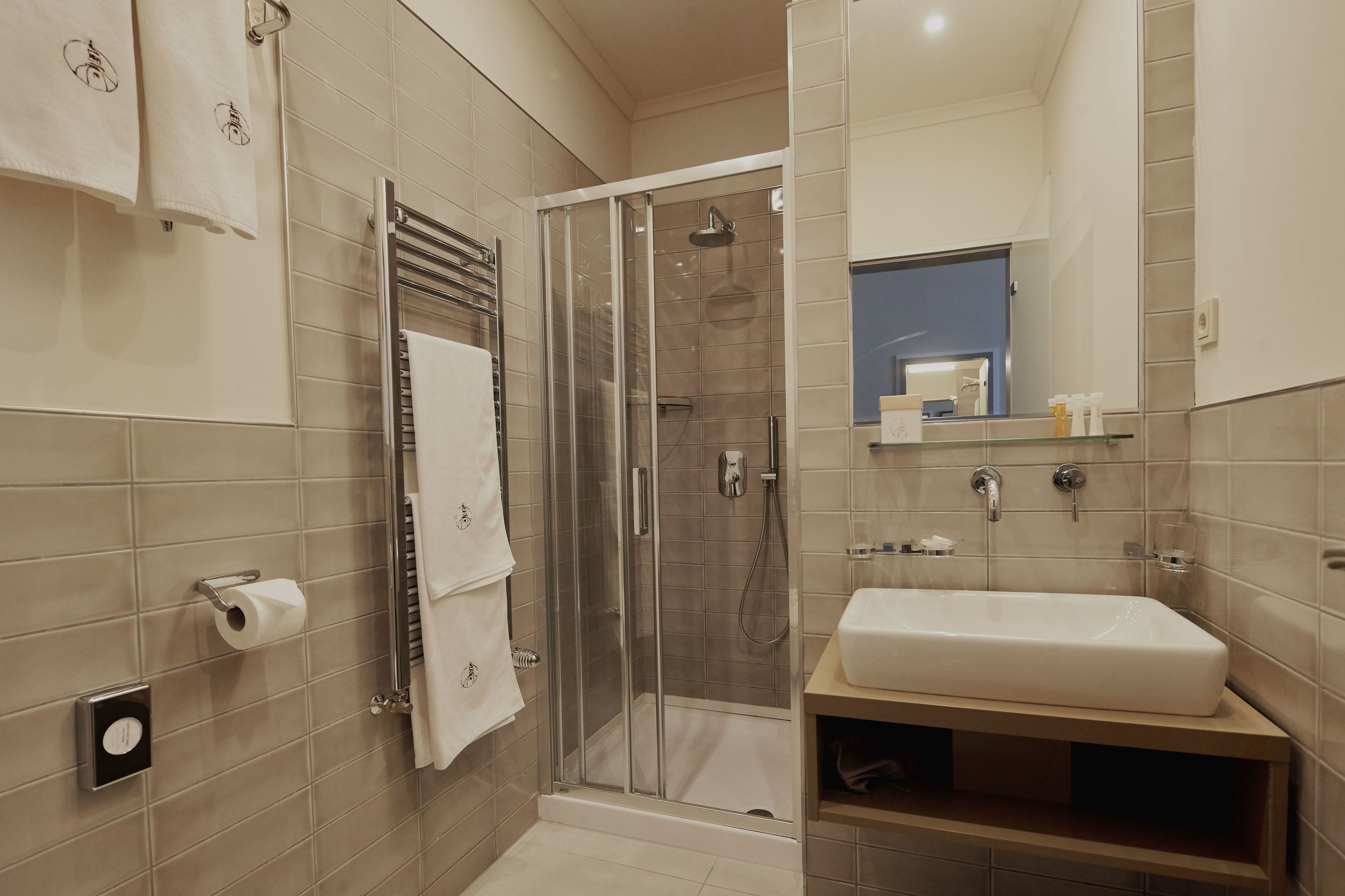 suite, 2 bedrooms, city view | bathroom | free toiletries, hair dryer, slippers, towels