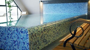 Indoor pool, outdoor pool - Hotel Belvedere Budapest (Budapest)