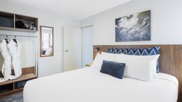 1 bedroom, premium bedding, in-room safe, iron/ironing board