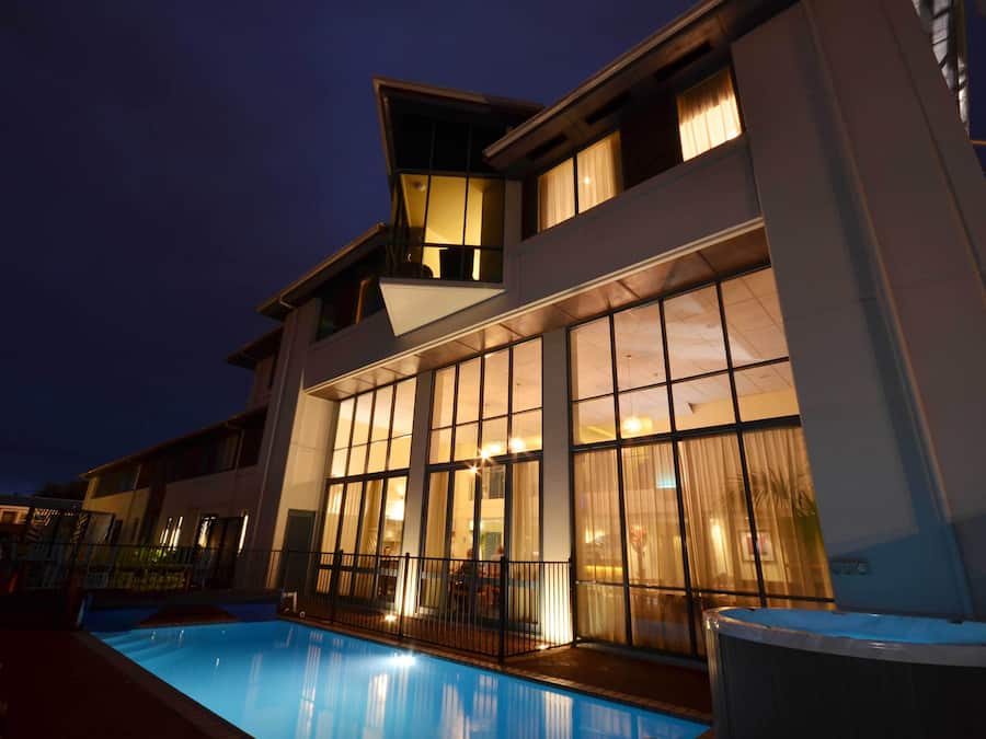 Outdoor pool, open 7:00 AM to 10:00 PM, sun loungers