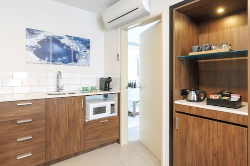 Family Suite | Private kitchen | Fridge, espresso maker, coffee/tea maker, electric kettle