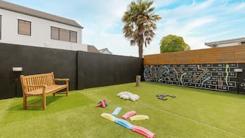 Children’s play area – outdoor
