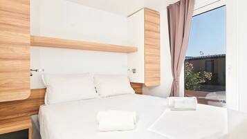 Premium Mobile Home Canova Bay | 2 soverom, barnesenger (inkludert) og sengetøy