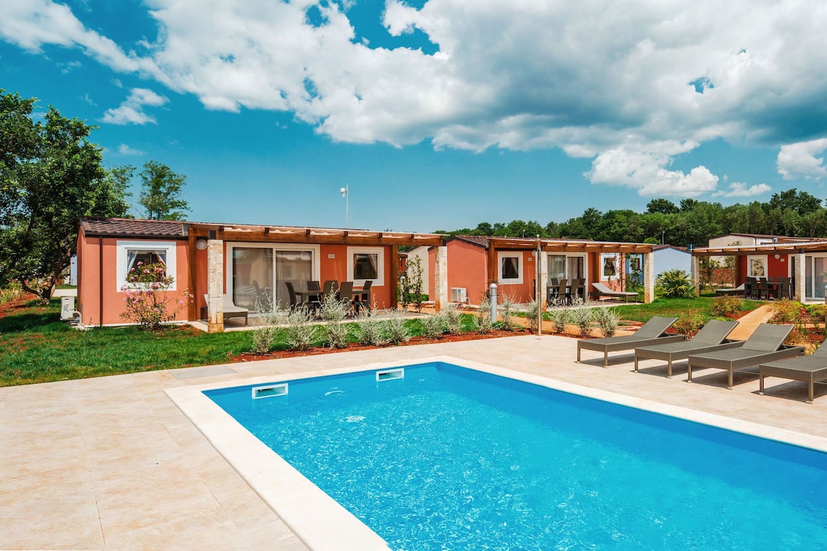Superior Mobile Home, Terrace | Outdoor pool | Seasonal outdoor pool, pool umbrellas