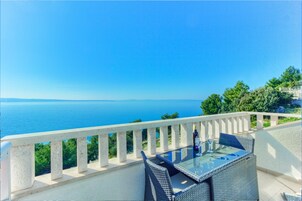 Classic Room, Terrace (no kitchen) | Balcony