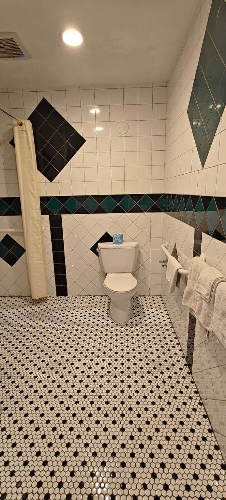 Free toiletries, towels