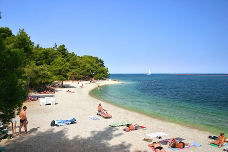 Bar en la playa. Apartments Kanegra Plava Laguna
