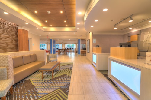 Holiday Inn Express Hotel & Suites Mobile/Saraland by IHG