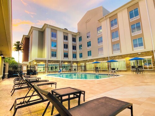 Holiday Inn Express Hotel & Suites Mobile/Saraland by IHG