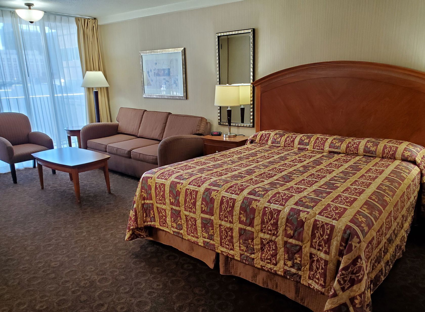 Laptop workspace, blackout drapes, free cribs/infant beds, free WiFi