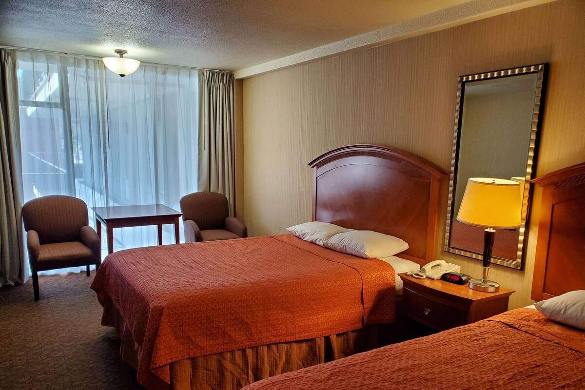 Laptop workspace, blackout drapes, free cribs/infant beds, free WiFi