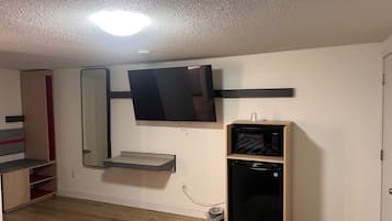 Pillowtop beds, desk, laptop workspace, soundproofing