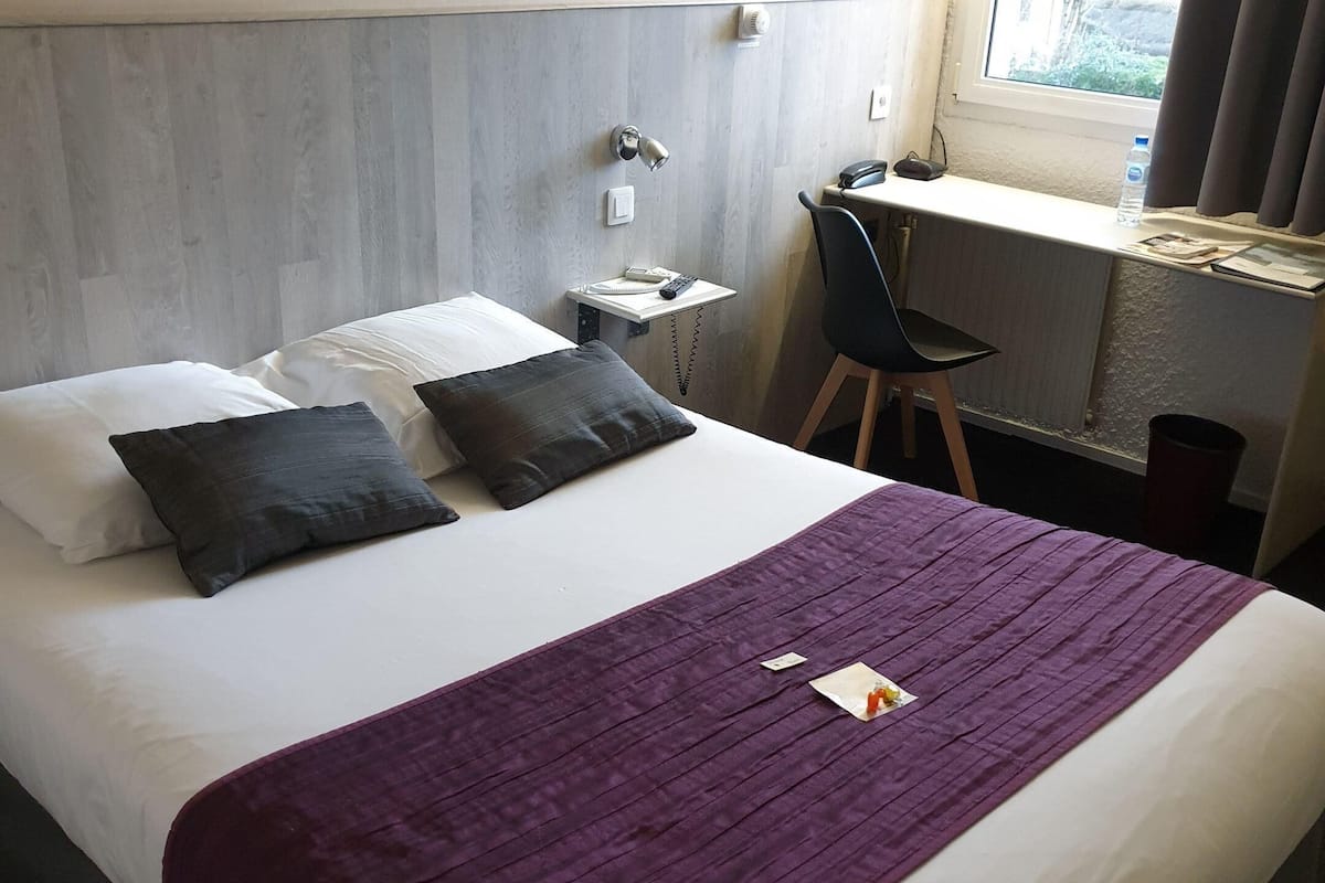 in-room safe, desk, blackout curtains, soundproofing