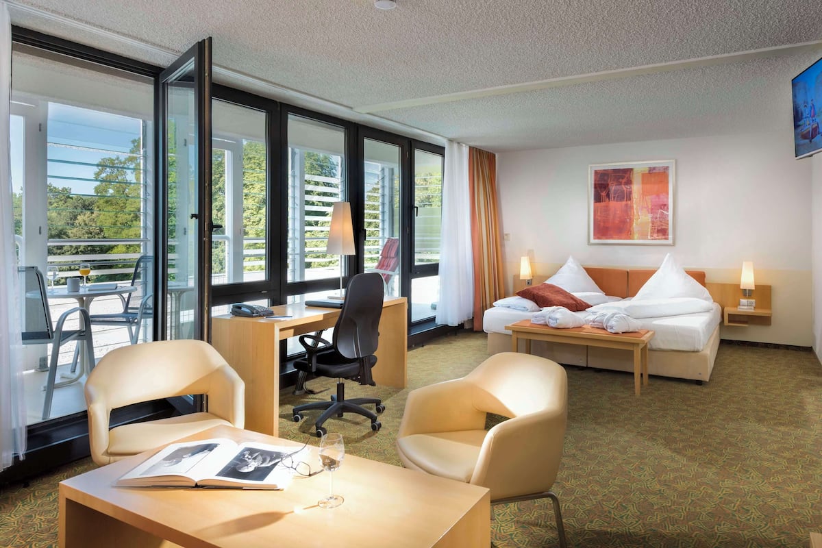 Standard Studio, 1 Double Bed, Balcony | Room amenity