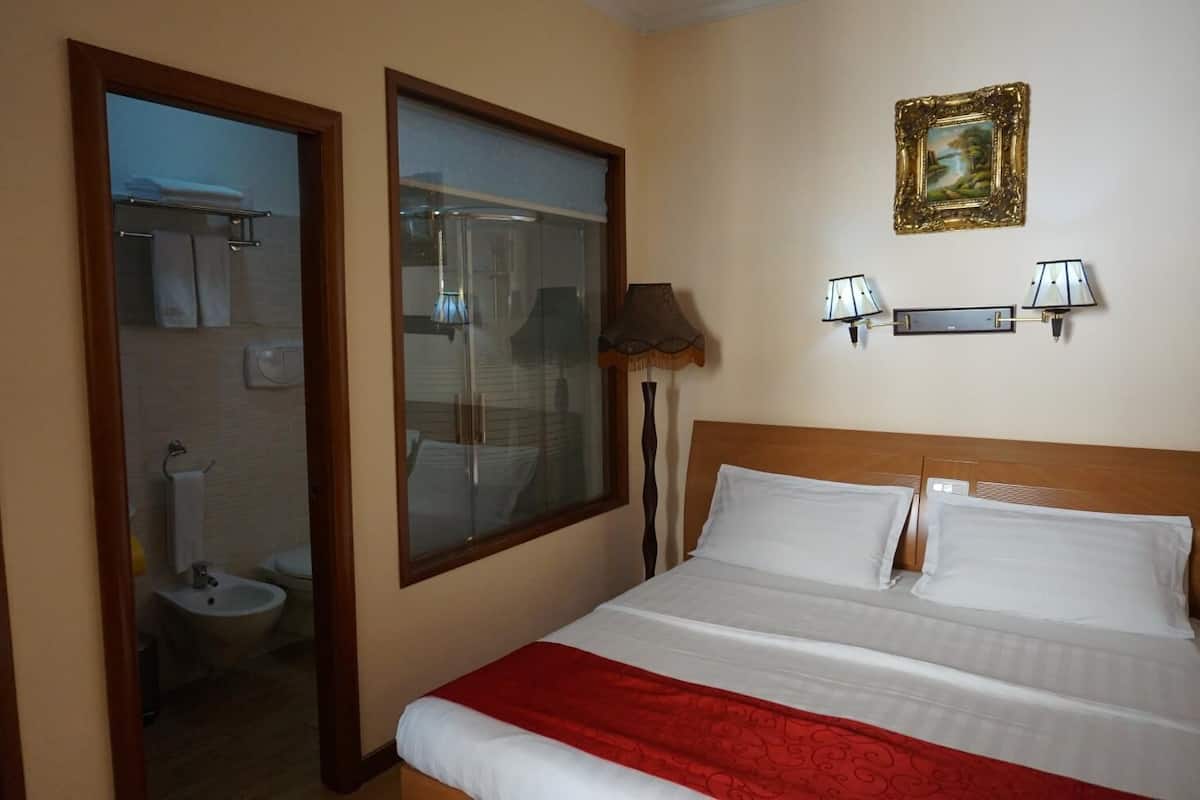 Minibar, in-room safe, iron/ironing board, cots/infant beds