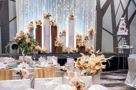 Crowne Plaza Changi Airport, an IHG Hotel - Image 10