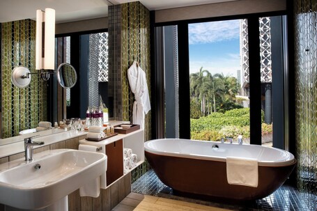 Crowne Plaza Changi Airport, an IHG Hotel - Image 89
