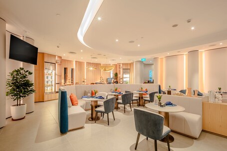 Crowne Plaza Changi Airport, an IHG Hotel - Image 141