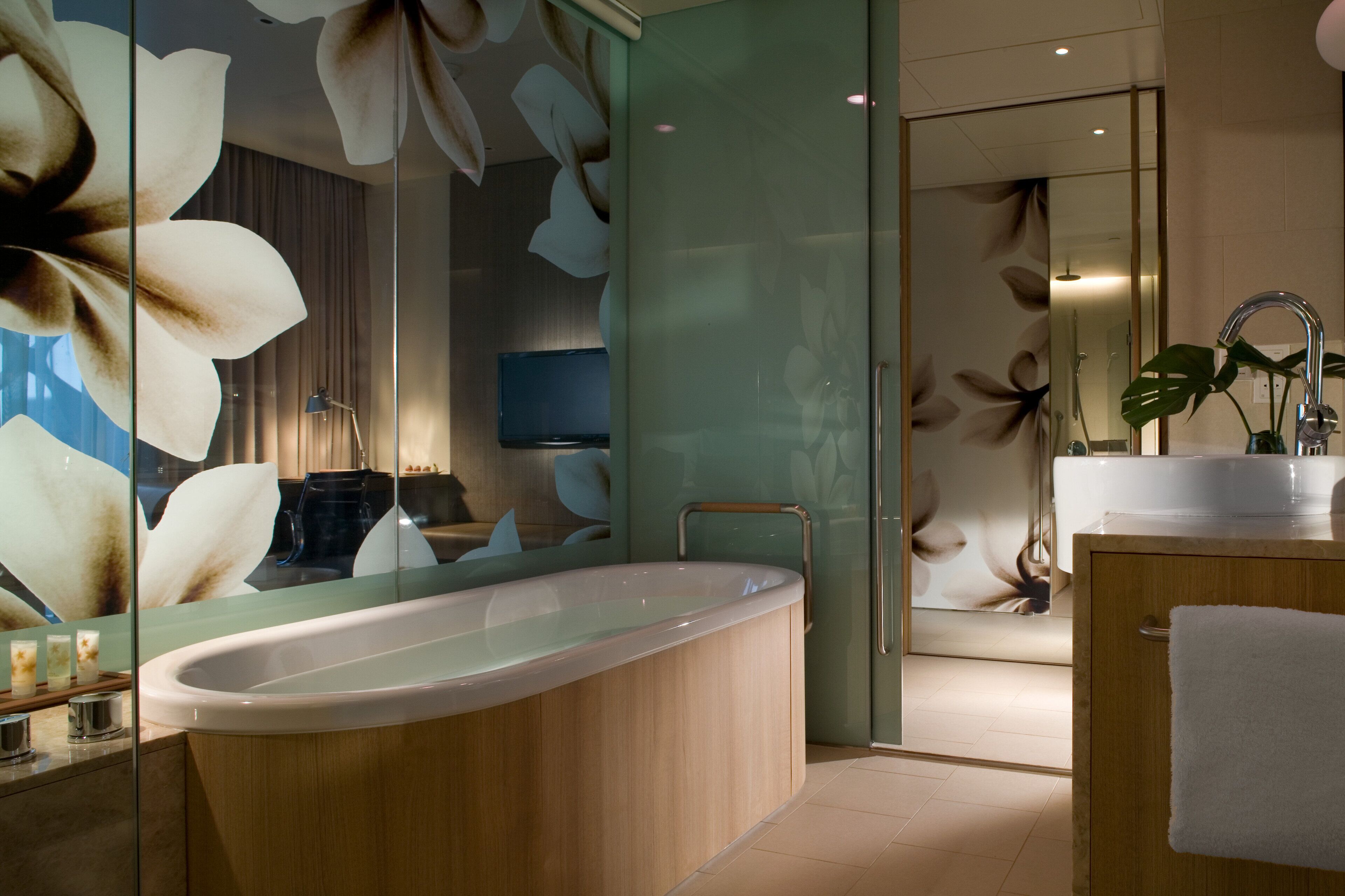 Photo - Crowne Plaza Changi Airport by IHG