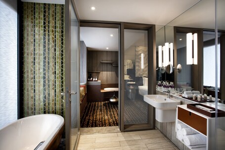 Crowne Plaza Changi Airport, an IHG Hotel - Image 95