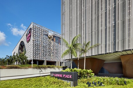 Crowne Plaza Changi Airport, an IHG Hotel - Image 17
