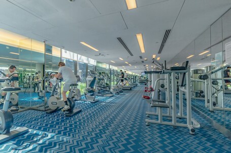 Crowne Plaza Changi Airport, an IHG Hotel - Image 8