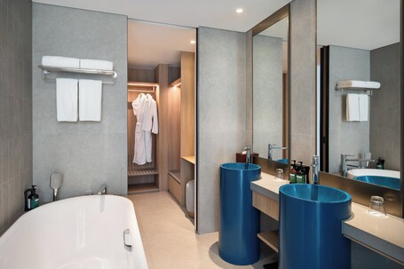 Crowne Plaza Changi Airport, an IHG Hotel - Image 165