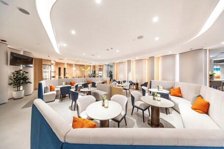 Crowne Plaza Changi Airport, an IHG Hotel - Image 59