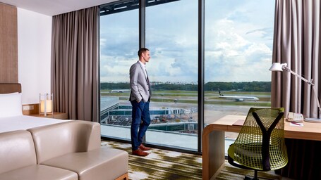 Crowne Plaza Changi Airport, an IHG Hotel - Image 48
