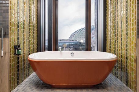 Crowne Plaza Changi Airport, an IHG Hotel - Image 101