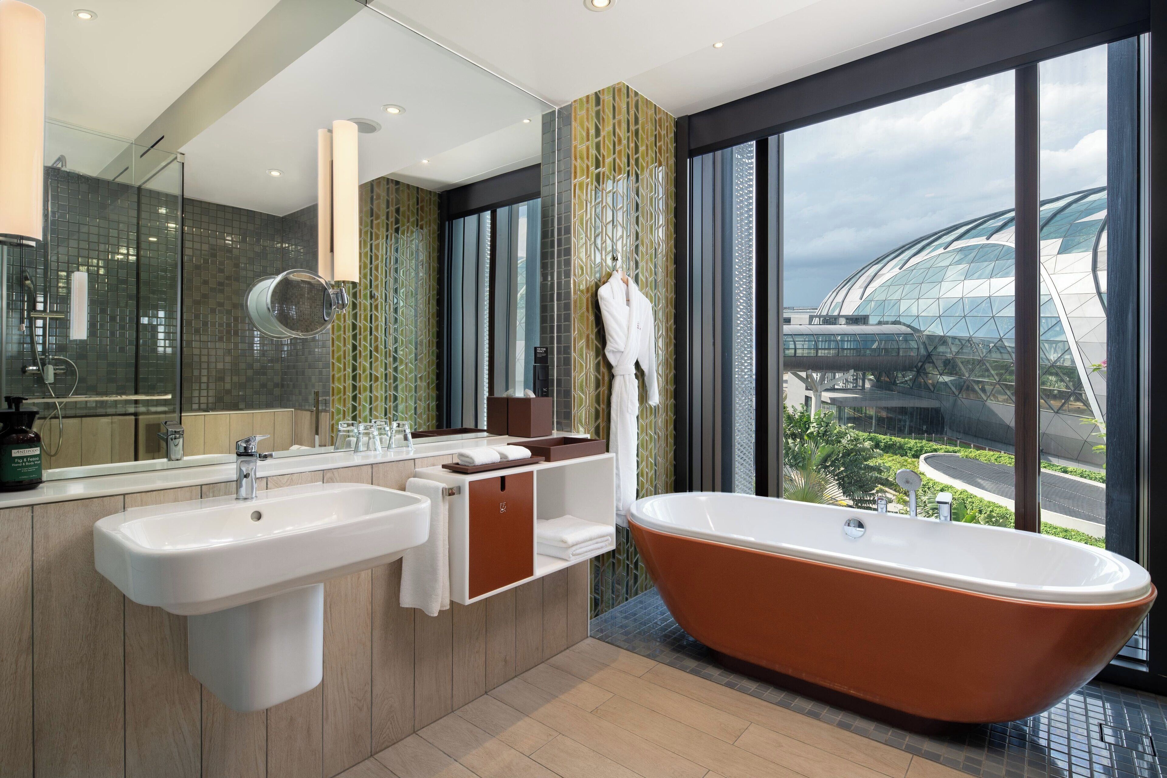 Photo - Crowne Plaza Changi Airport by IHG