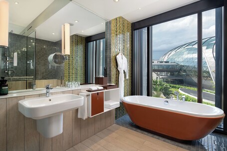 Crowne Plaza Changi Airport, an IHG Hotel - Image 33