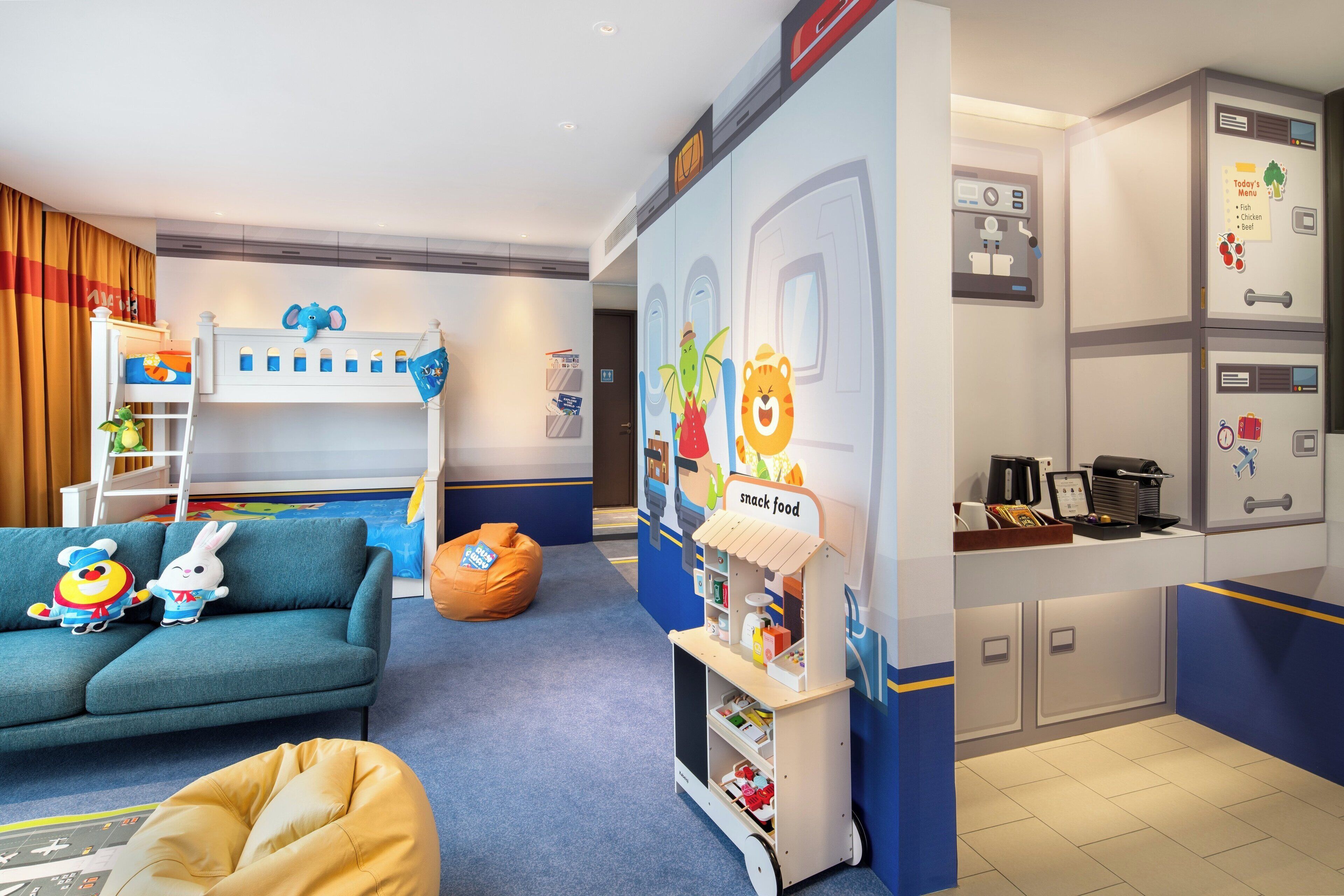 premium bedding, pillow-top beds, minibar, in-room safe