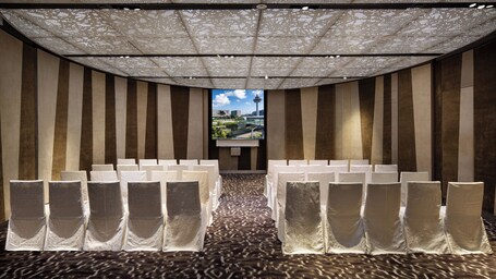 Crowne Plaza Changi Airport, an IHG Hotel - Image 39
