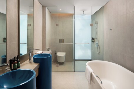 Crowne Plaza Changi Airport, an IHG Hotel - Image 158