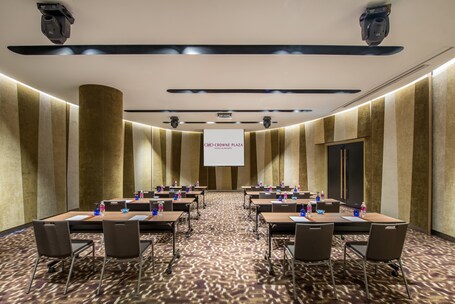Crowne Plaza Changi Airport, an IHG Hotel - Image 170