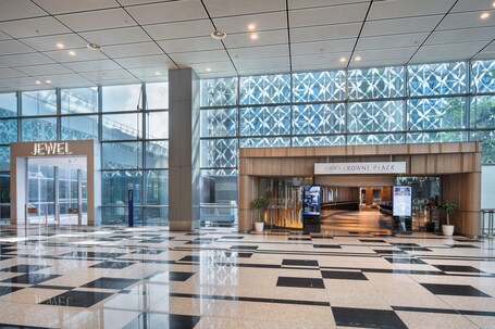 Crowne Plaza Changi Airport, an IHG Hotel - Image 22