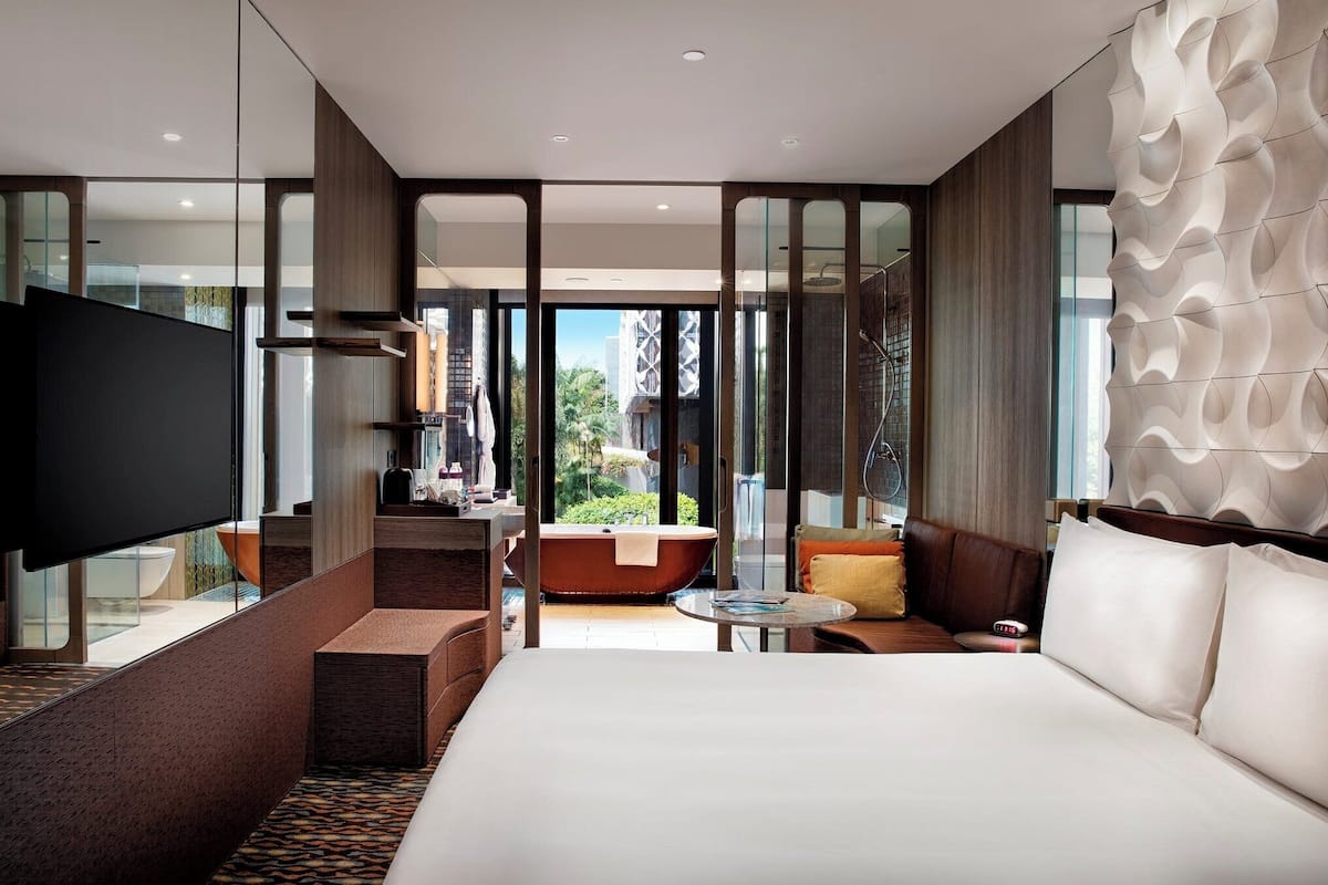 Premium bedding, pillow-top beds, minibar, in-room safe
