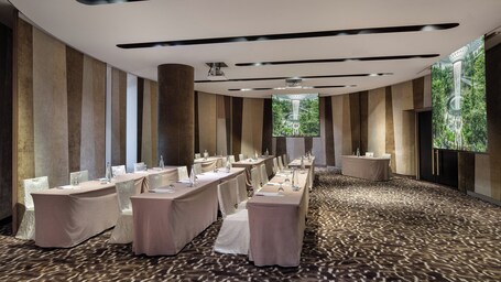 Crowne Plaza Changi Airport, an IHG Hotel - Image 44