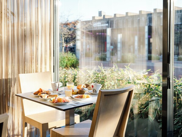 Tägliches inbegriffenes Frühstücksbuffet