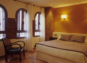 Superior Room, 1 King Bed - La Grava (El Morell)
