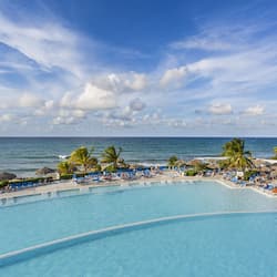 Infinity pool