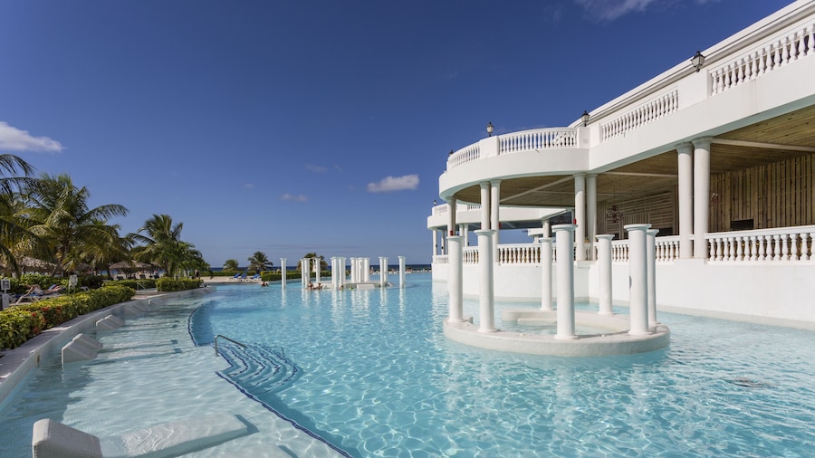 Grand Palladium Lady Hamilton Resort & Spa All Inclusive