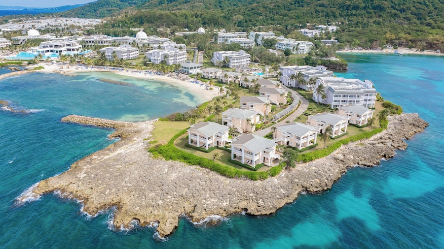 Grand Palladium Lady Hamilton Resort & Spa All Inclusive