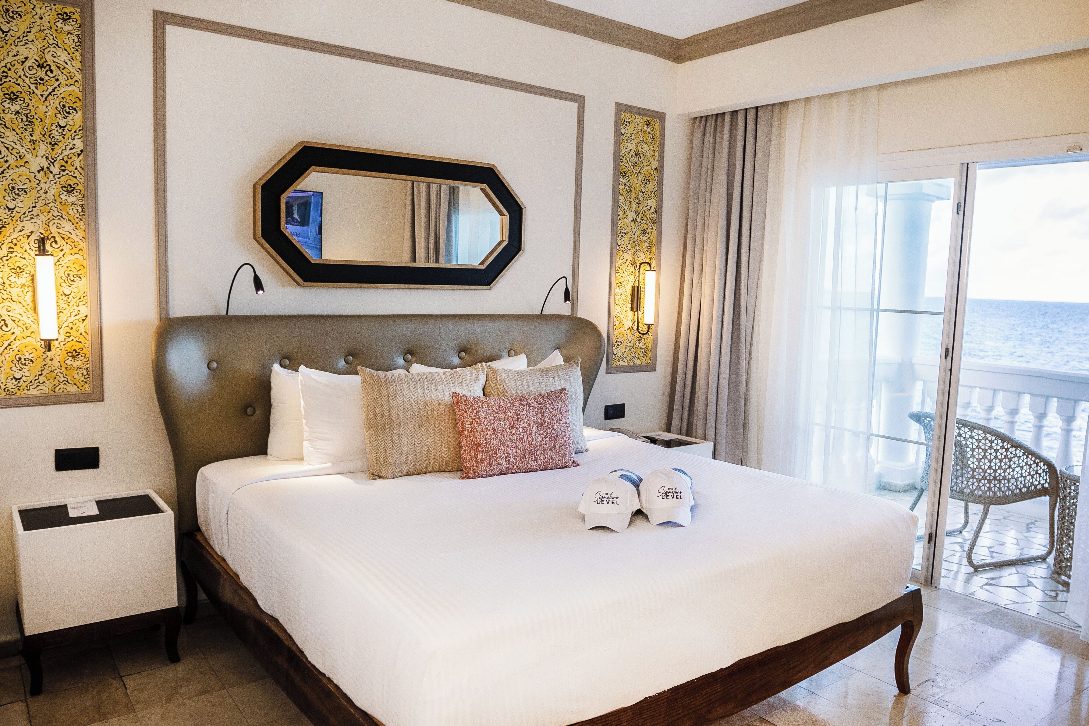 Premium bedding, down comforters, minibar, in-room safe