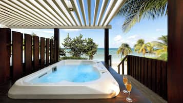 Sauna, hot tub, steam room, Turkish bath/hammam, body treatments