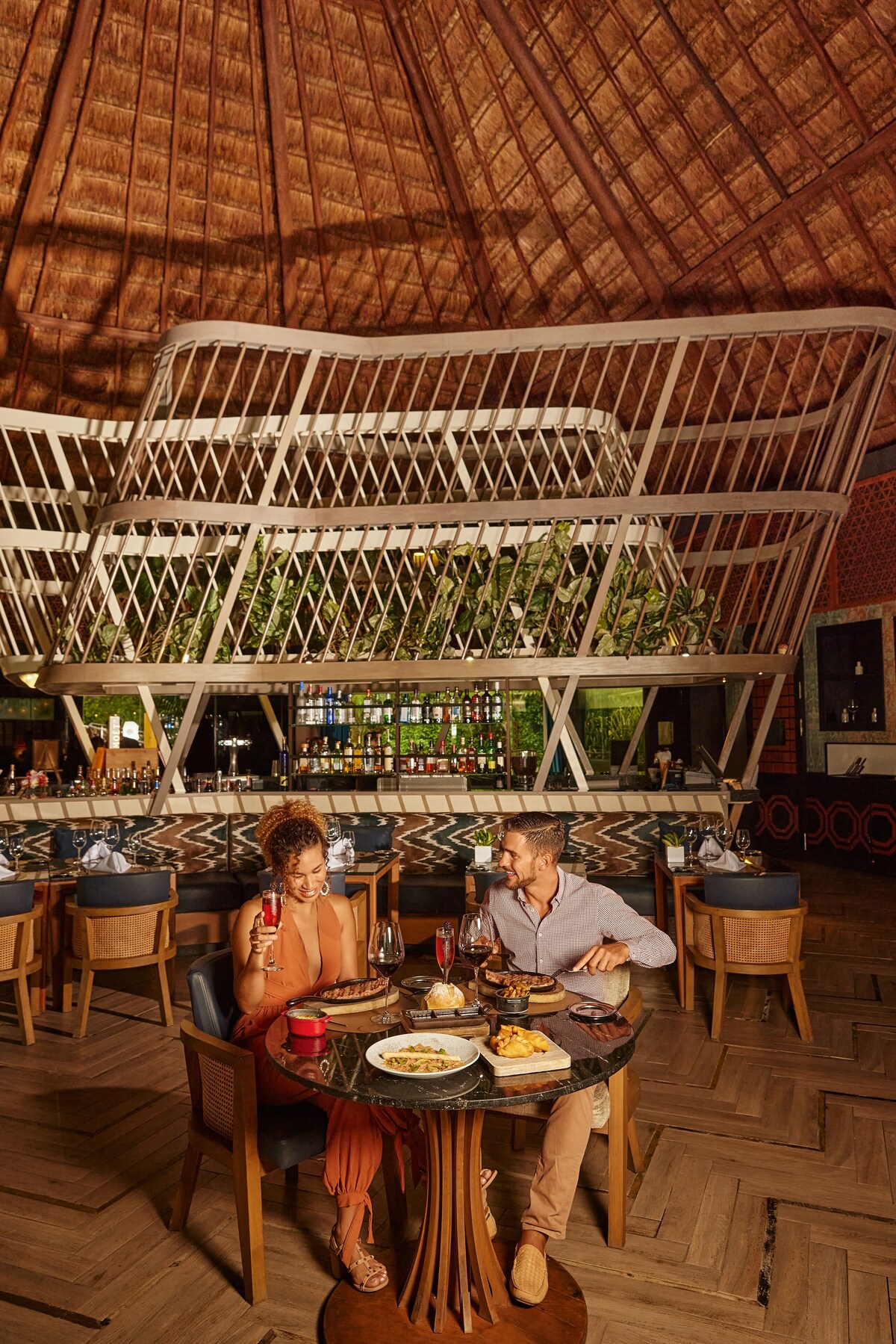 14 restaurants, Argentinean cuisine