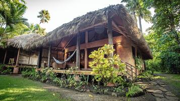 Bungalow Confort, 3 habitaciones | Terraza o patio