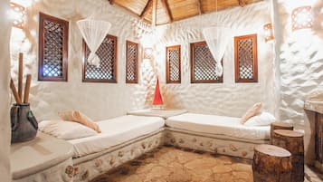 Family Bungalow | Premium bedding, minibar, in-room safe, iron/ironing board (on request)